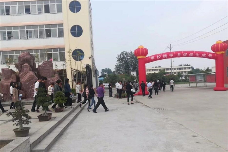 牧野区职业教育中心家长会(图3)
